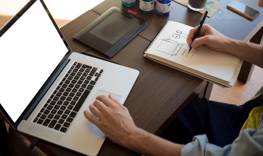 Cần laptop cho sinh viên Y khoa không?