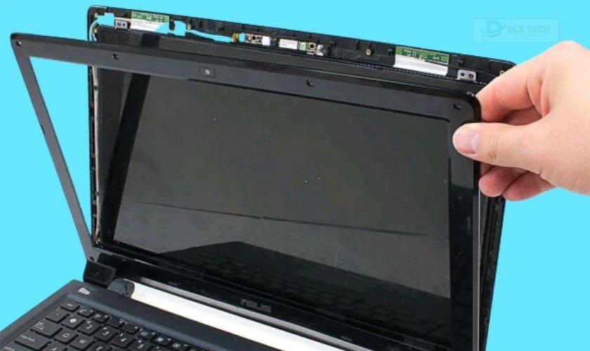 Kiểm tra cao áp của màn hình laptop