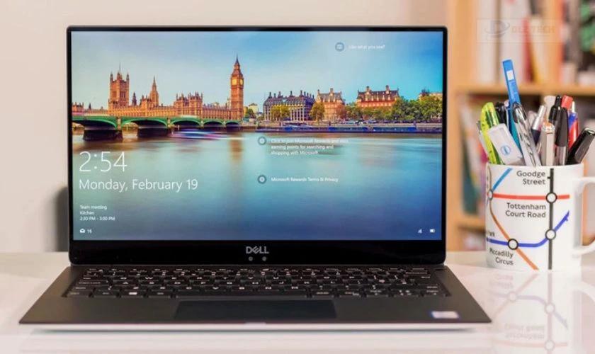 Nhu cầu sử dụng laptop của sinh viên ngành tài chính ngân hàng