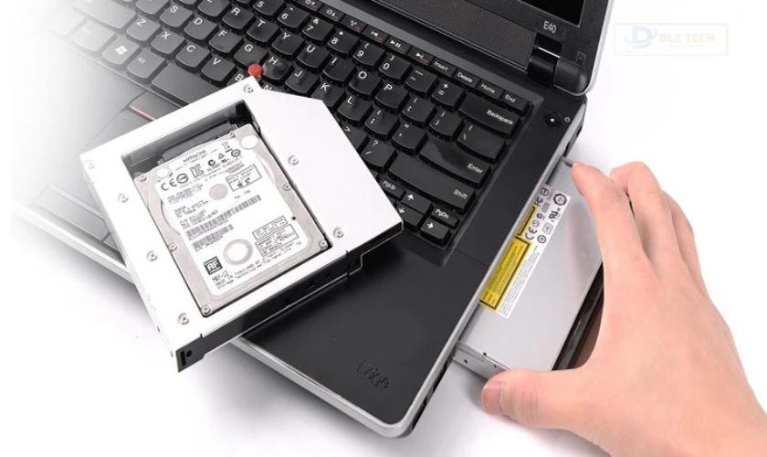 Ổ cứng SSD cho sinh viên kỹ thuật