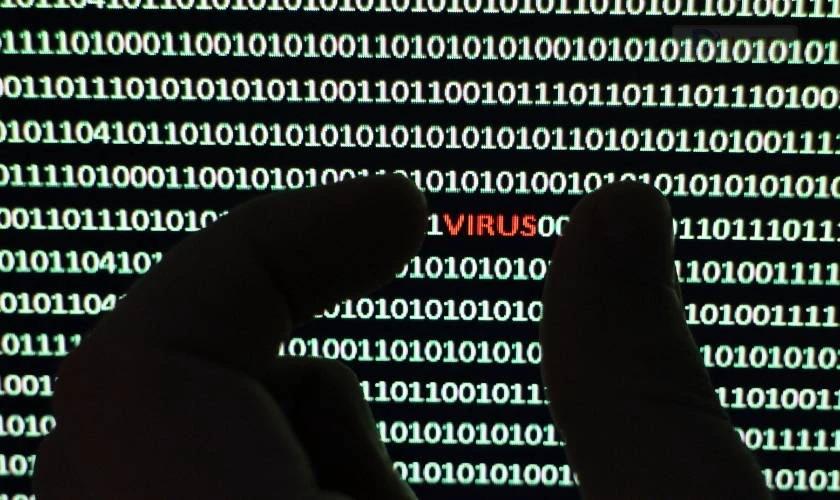 Quét virus trên laptop
