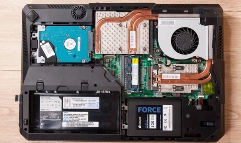 Laptop không vào được màn hình chính do lỗi phần cứng