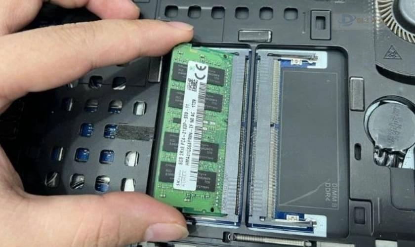 Laptop lên màn hình nhưng không chạy là do nguyên nhân bị lỗi phần cứng
