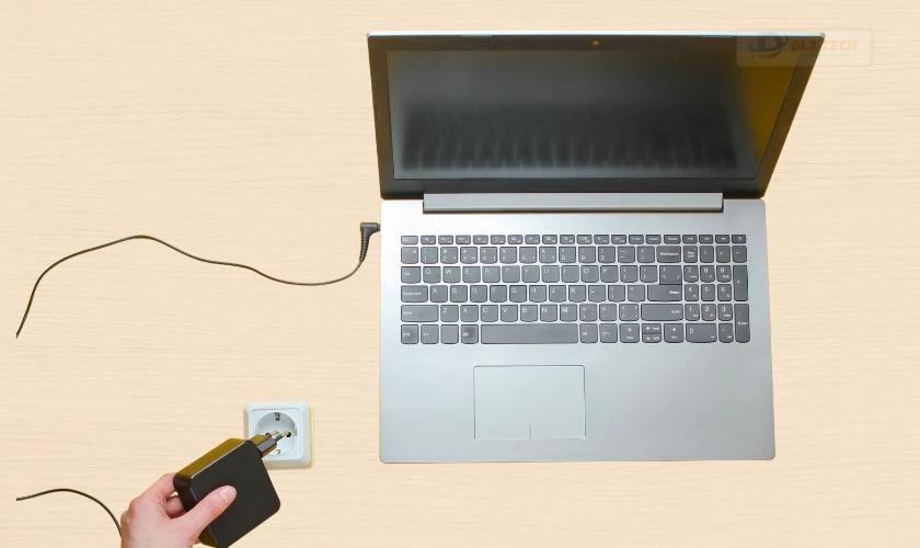 Cách sửa lỗi laptop lên nguồn nhưng không lên màn hình