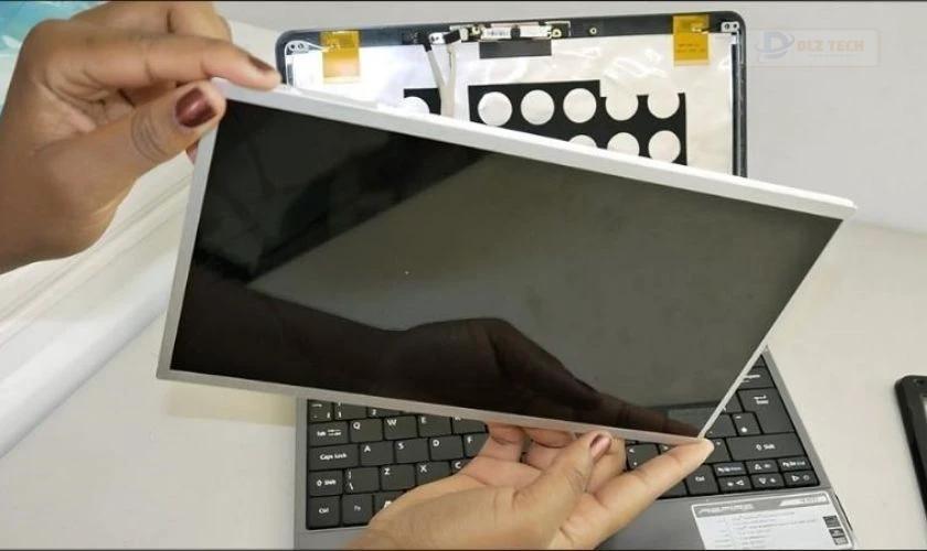 Kiểm tra card màn hình laptop bị giật