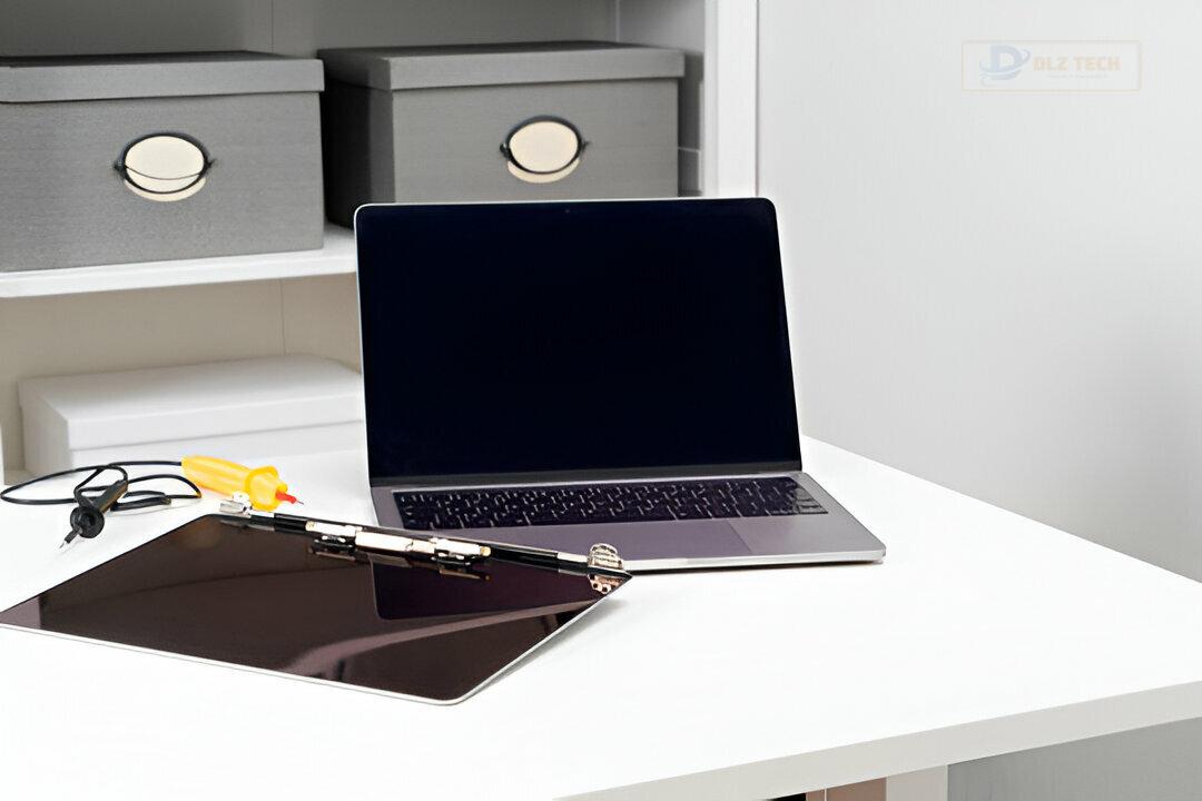 Sửa màn hình Macbook bị sọc giá bao nhiêu, ở đâu chất lượng tại Hồ Chí Minh, Hà Nội?
