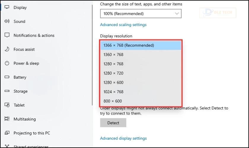 Thay đổi độ phân giải máy tính tại phần Display Resolution