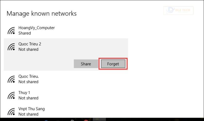 Trong phần Manage known networks, bạn nhấp vào tên mạng cần xóa rồi ấn Forget