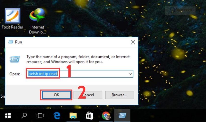 Kế tiếp, bạn nhập lệnh netsh int ip reset vào ô trống rồi nhấn Enter