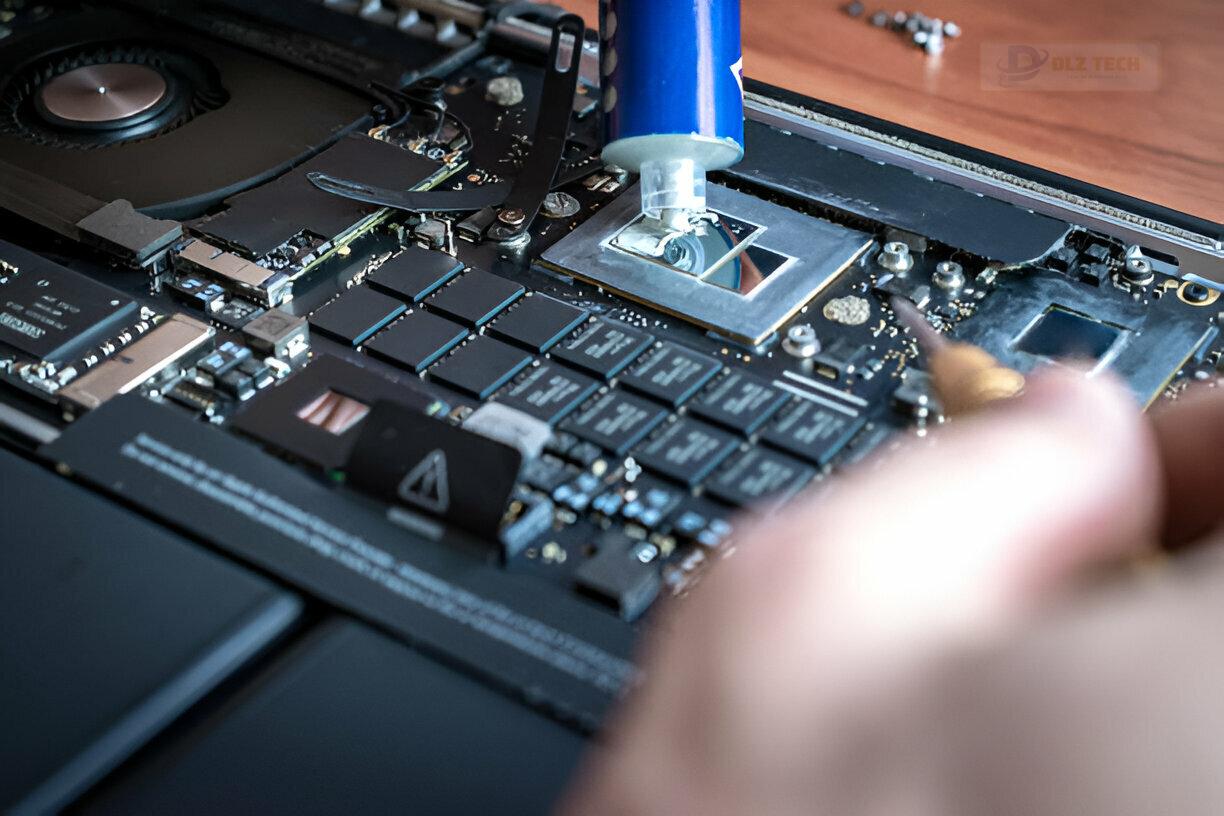 Dịch vụ thay pin Macbook tại Dlz Tech quận Thanh Xuân