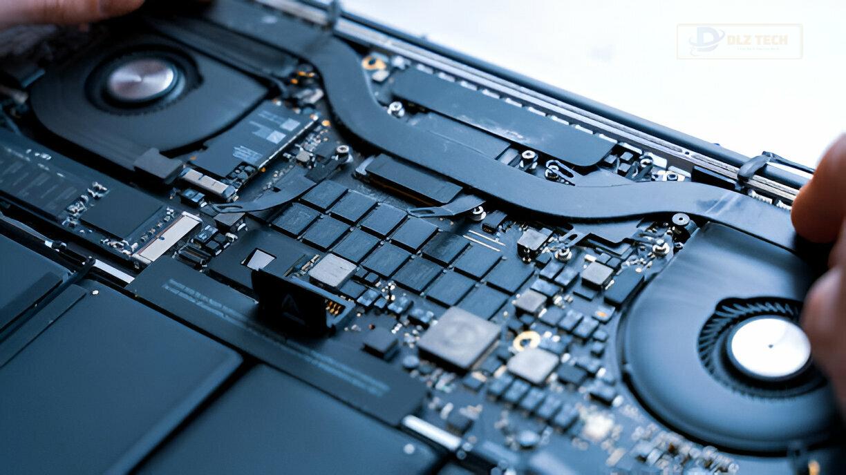 Dịch vụ vệ sinh Macbook tại Dlz Tech quận Thanh Xuân
