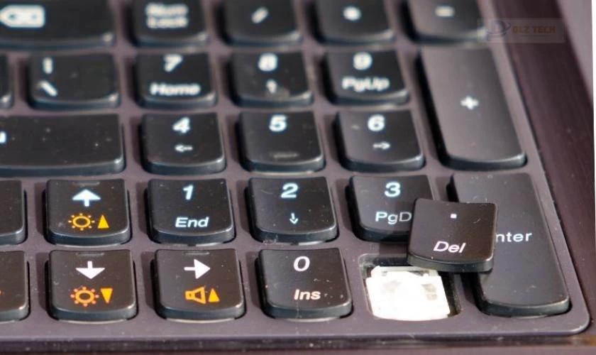 Hướng dẫn cách thay một phím trên bàn phím laptop tại nhà