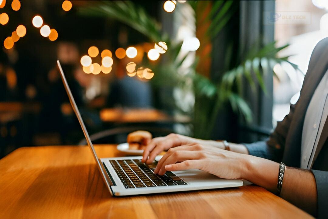 Kỹ thuật viên sửa laptop tại Dlz Tech quận Bình Tân