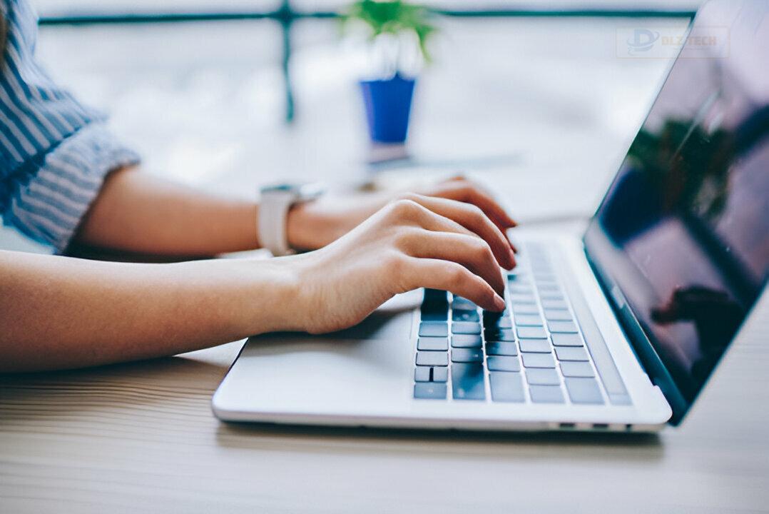 Khách hàng quận Tân Phú cần sửa Laptop