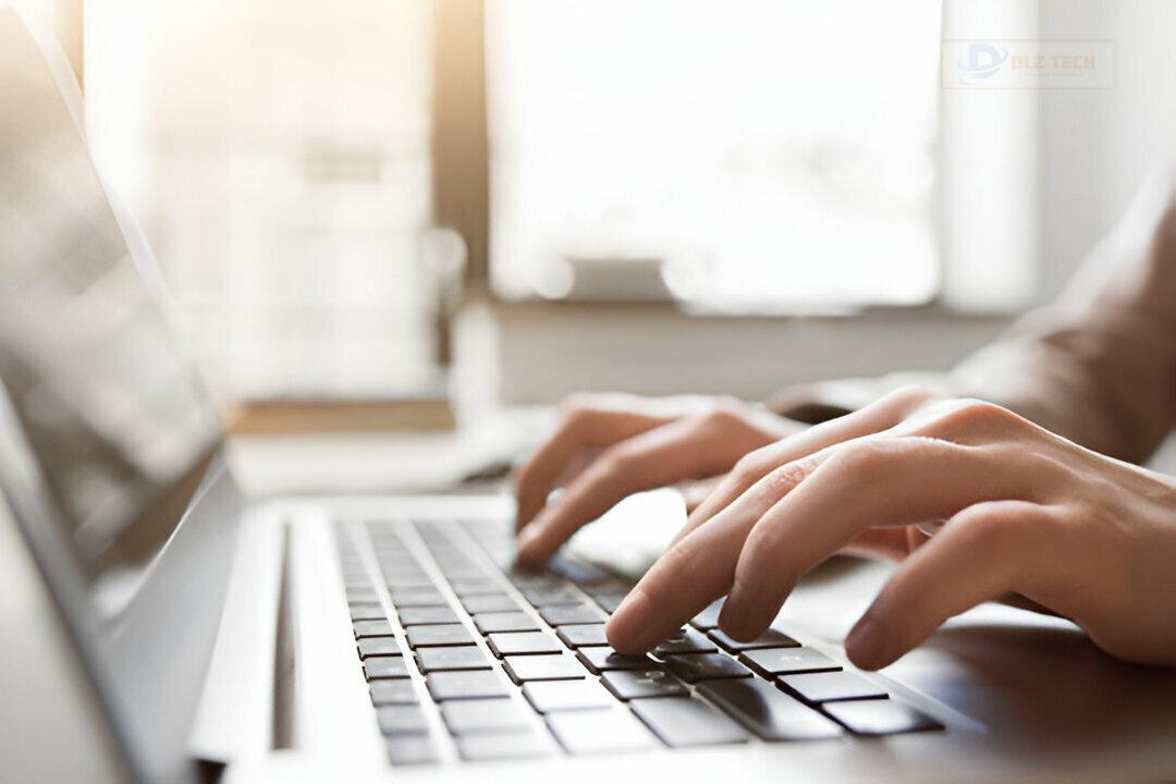 Khách hàng quận Bình Tân cần thay main laptop