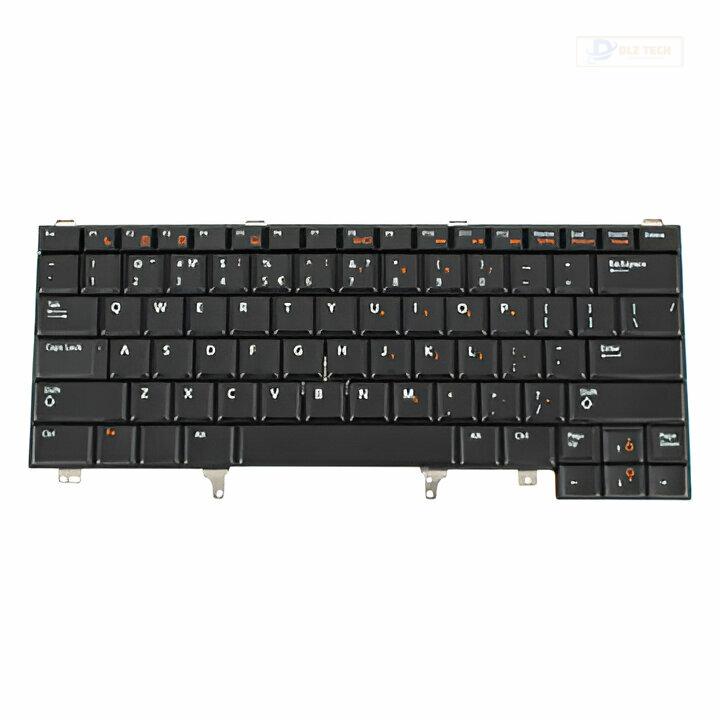 Khách hàng tại cửa hàng Dlz Tech quận Tân Bình