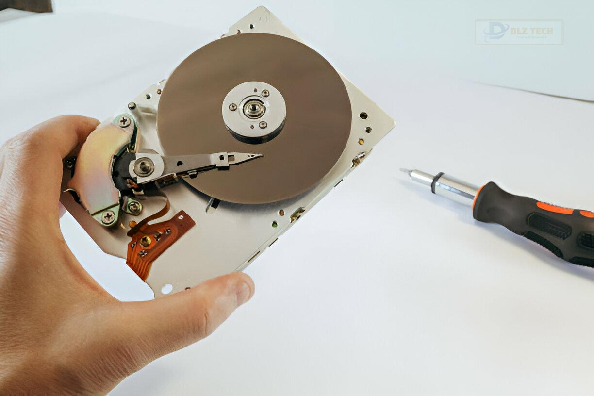 Cửa hàng thay ổ cứng laptop giá tốt tại quận Tân Phú