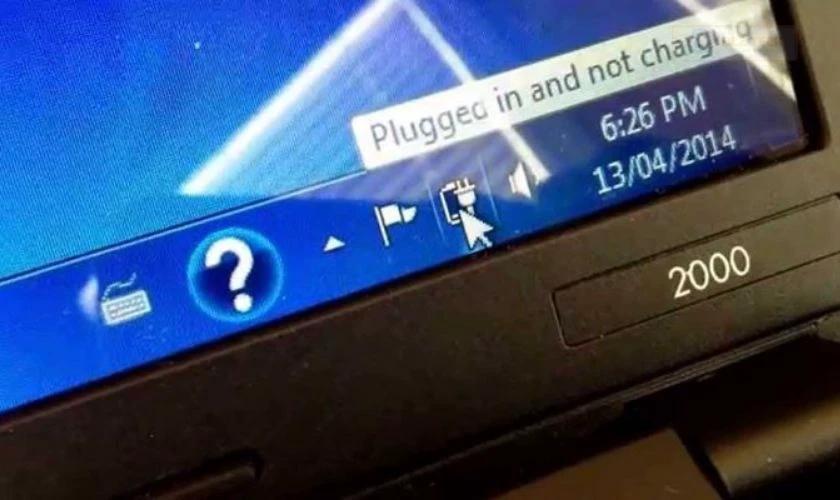Thay pin laptop