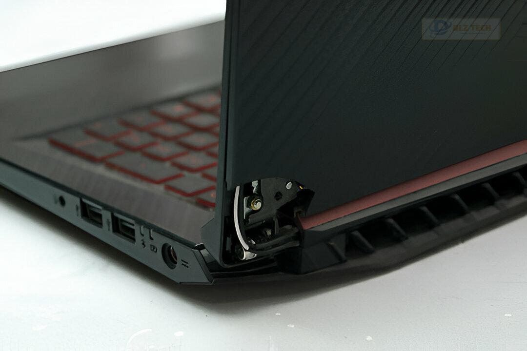 Hình 1: Dlz Tech tại Quận 4 cung cấp nhiều dịch vụ thay vỏ laptop chất lượng.