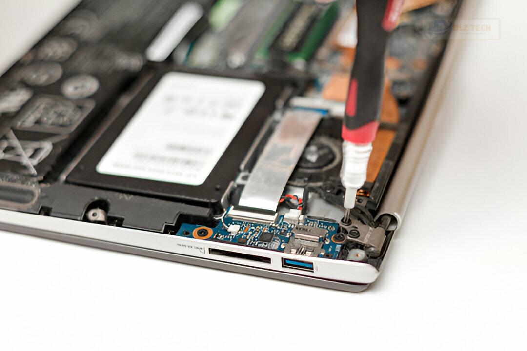 Vì sao nên thay vỏ laptop tại Dlz Tech quận 6