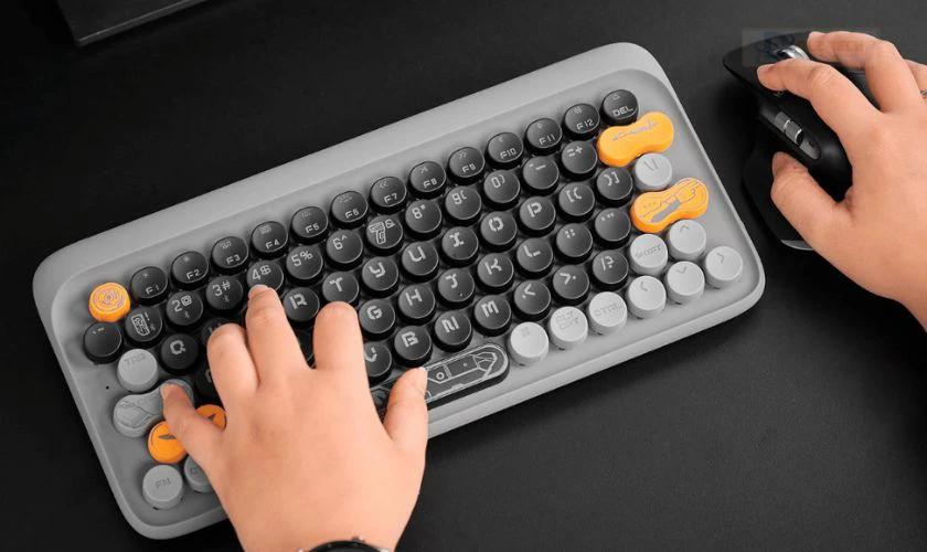 Có nên mua bàn phím cơ không dây dưới 1 triệu không?