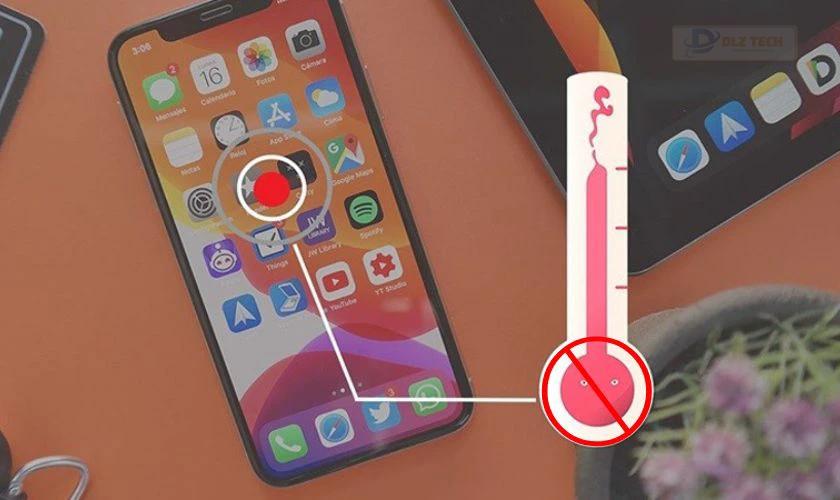 Giảm nhiệt cho màn hình điện thoại để không bị lỗi bàn phím iPhone bị liệt 1 chữ