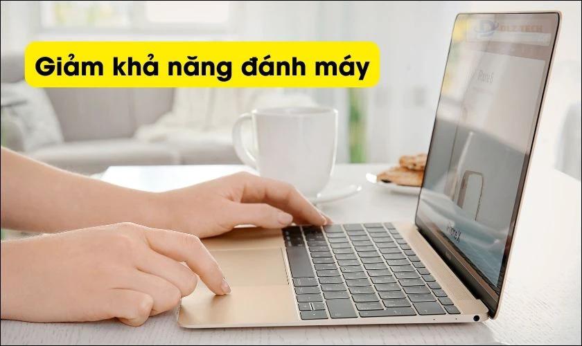Khó khăn trong việc nhập liệu với bàn phím MacBook