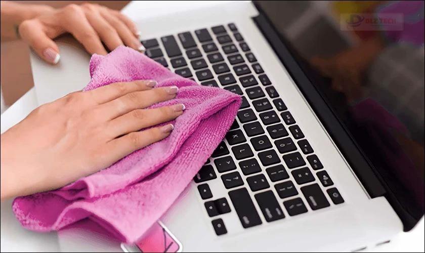 Lưu ý khi sửa chữa bàn phím MacBook