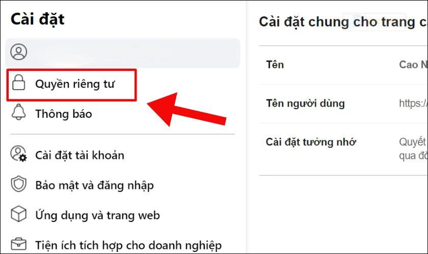 Chọn vào Quyền riêng tư là cách để người khác không tìm thấy mình trên Facebook trên điện thoại