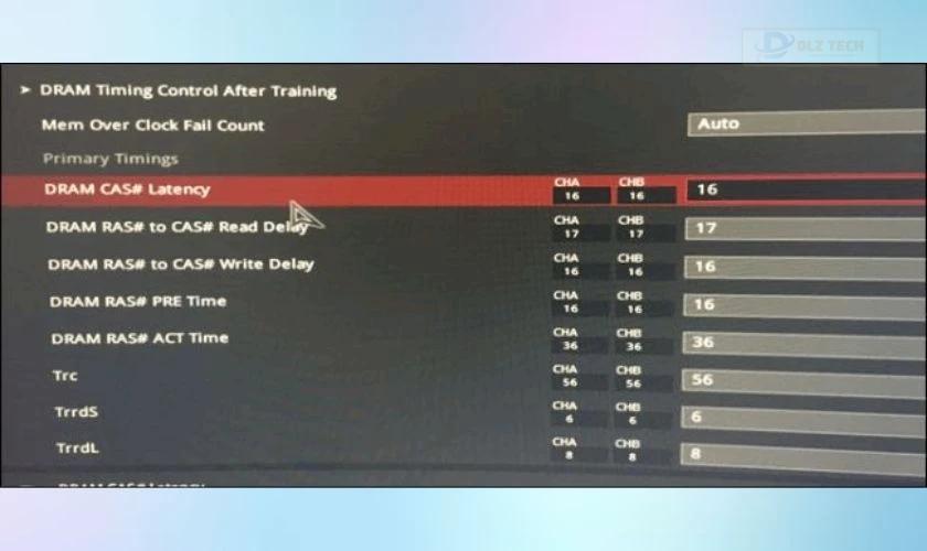 Trong BIOS, tìm đến phần cài đặt bộ nhớ và kích hoạt XMP
