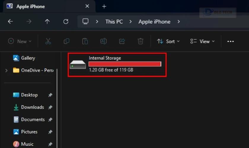 Tại mục Apple iPhone, chọn vào Internal Storage