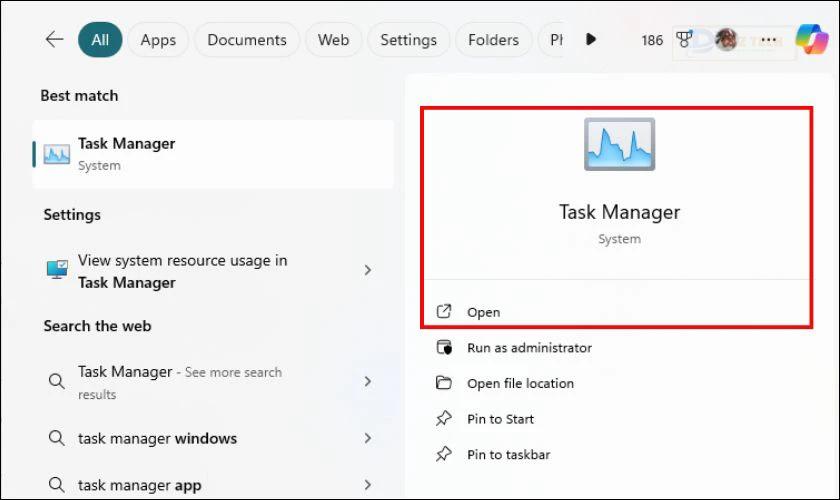 Nhấn tìm mở Task Manager trên thanh Search