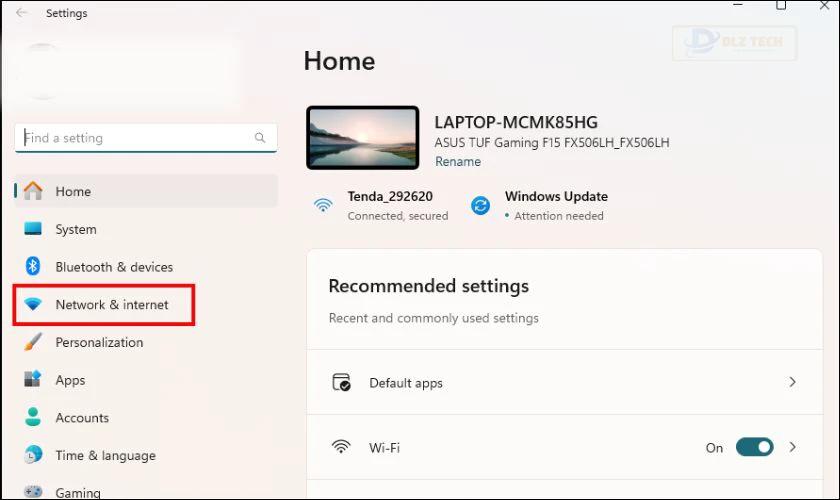 Mở Settings, chọn Network & Internet