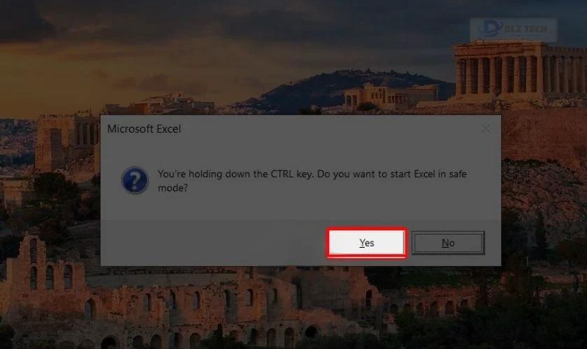 Nhấn chọn Yes để có thể mở Excel ở chế độ Safe Mode