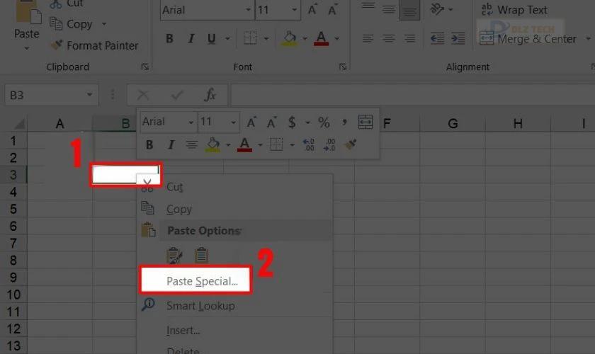 Nhấn chuột phải vào một ô trong Excel, sau đó chọn Paste Special