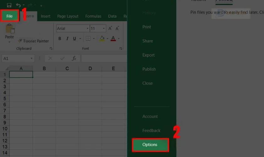 Chọn vào mục File, sau đó tiếp tục bấm chọn vào mục Options