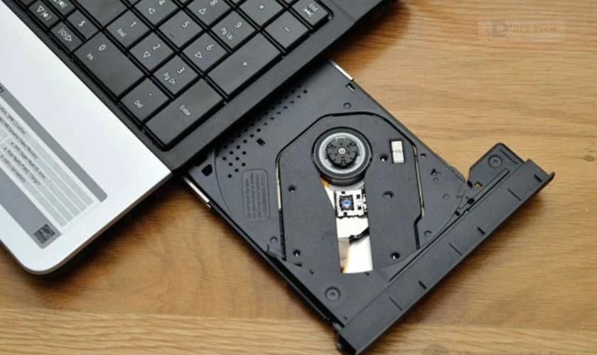 Laptop có ổ đĩa CD là gì