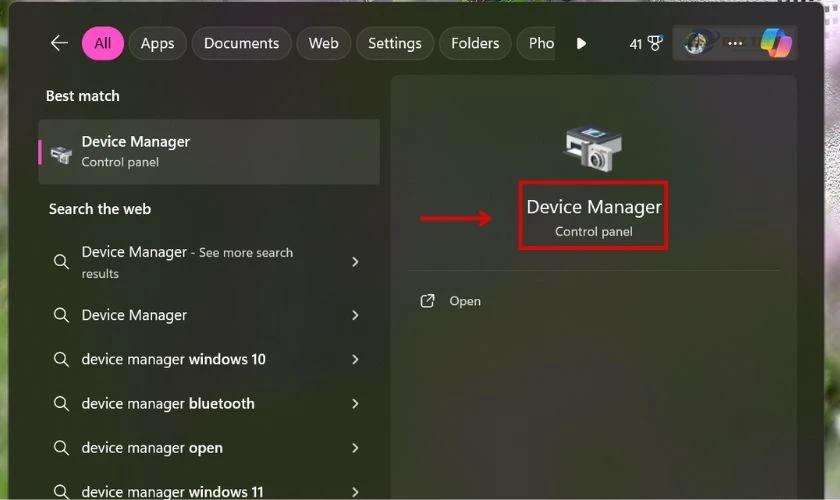 Bạn hãy truy cập vào Device Manager trên Windows của laptop