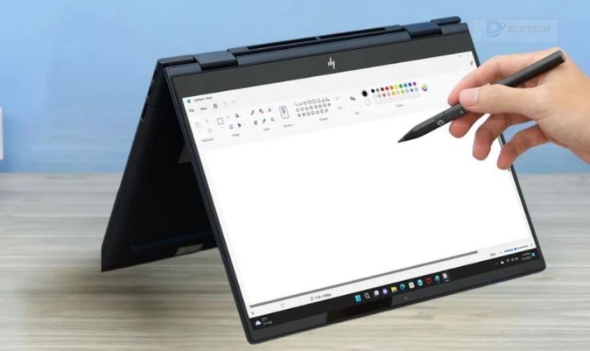 Laptop màn hình cảm ứng phù hợp với đối tượng nào?