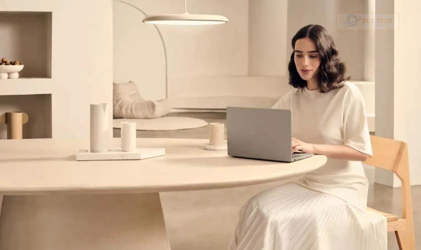Laptop nhẹ nhất thế giới 2025 có tốt không