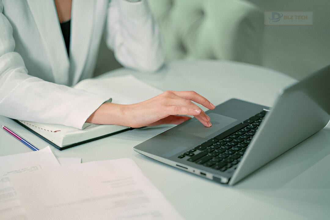 Sửa chữa màn hình laptop nhòe, mờ giá tốt