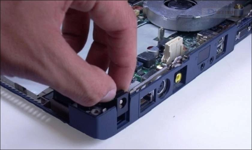 Nguyên nhân gây lỗi pin Laptop 0 available plugged in