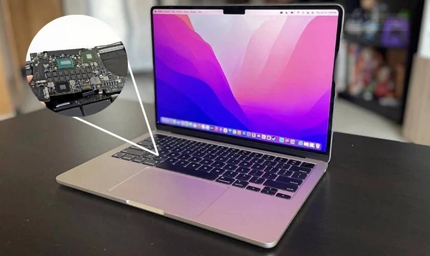 MacBook bị hư main và những điều cần biết