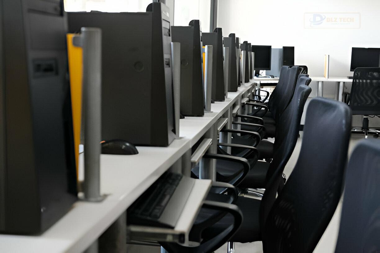 Đến cửa hàng Dlz Tech để hỗ trợ khắc phục RAM laptop không nhận đủ Bus