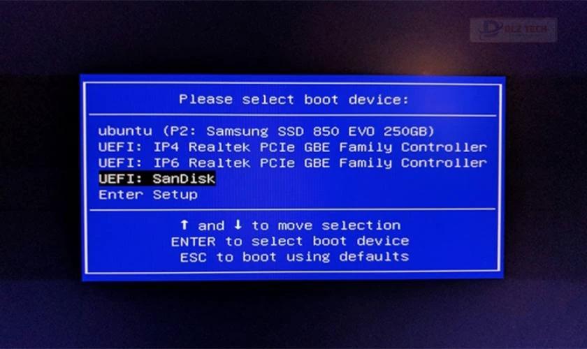 Kiểm tra menu Boot xem ổ SSD có nhận không