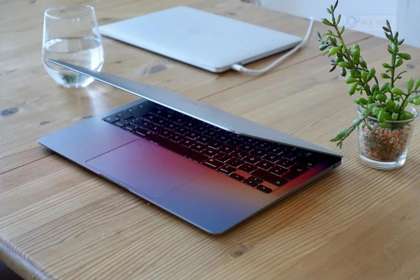 Có cần phải gửi Macbook cho cửa hàng trong thời gian bảo hành Macbook, bảo dưỡng không?