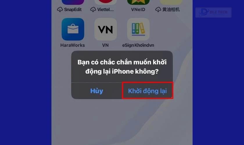 Bạn hãy nhấp vào mục Khởi động lại để xác nhận