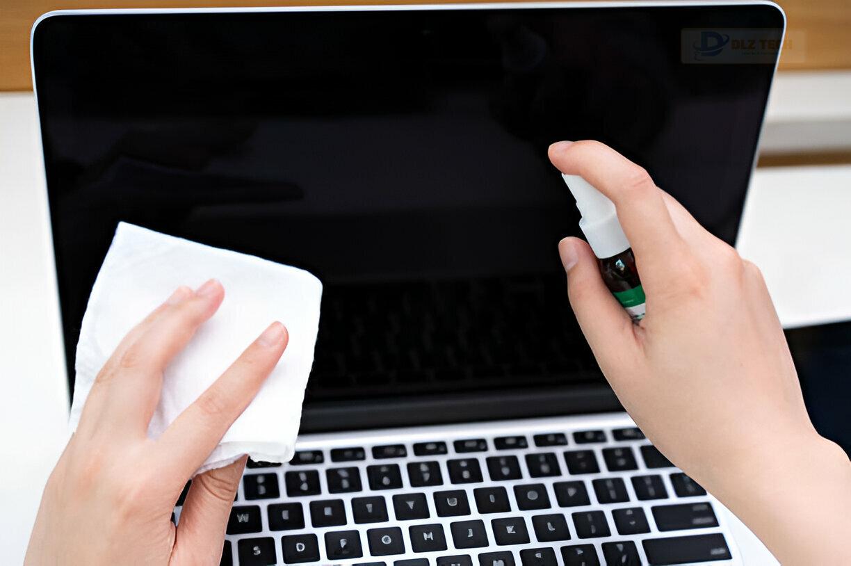 Làm sạch quạt và khe tản nhiệt Laptop