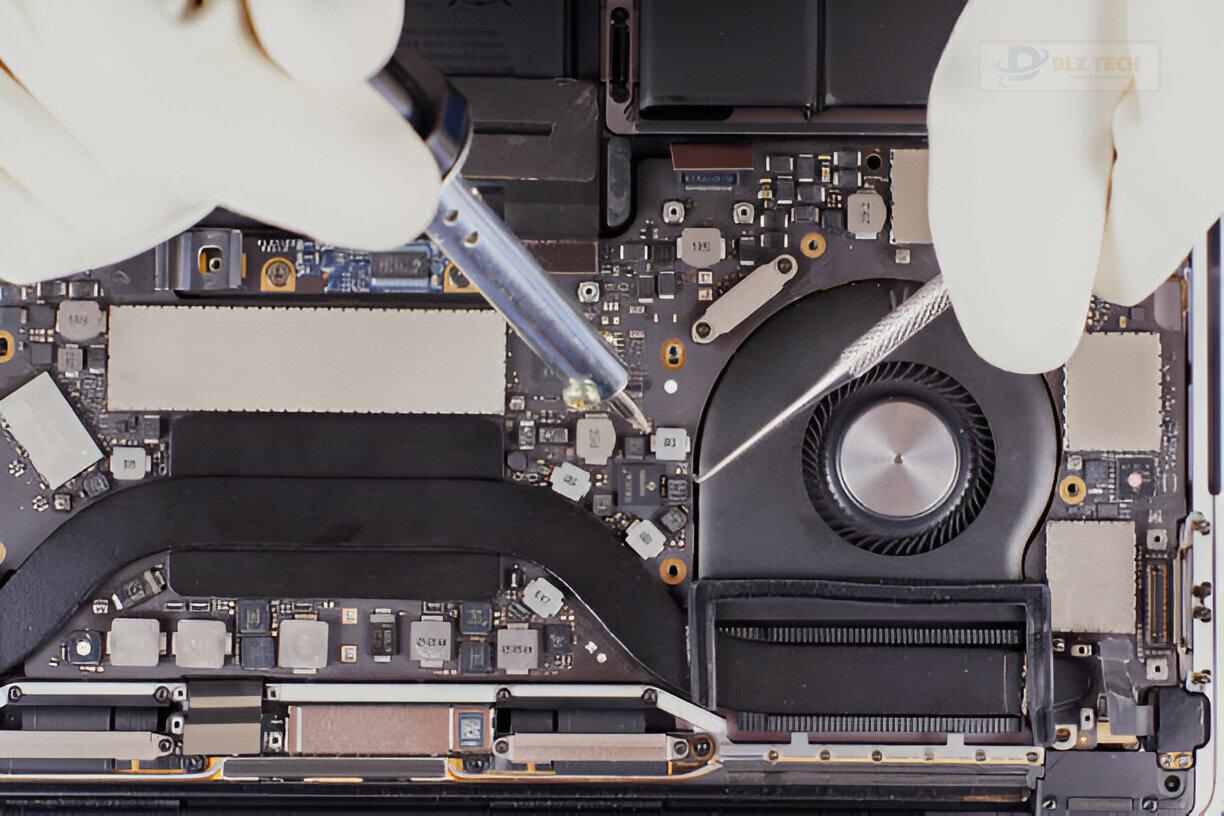 Dlz Tech có các dịch vụ vệ sinh Laptop loại nào?