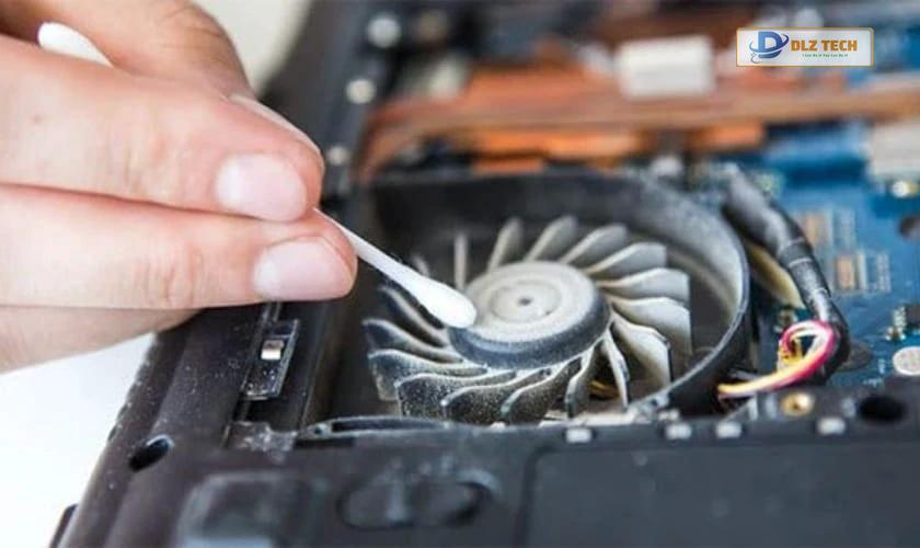 Vệ sinh laptop